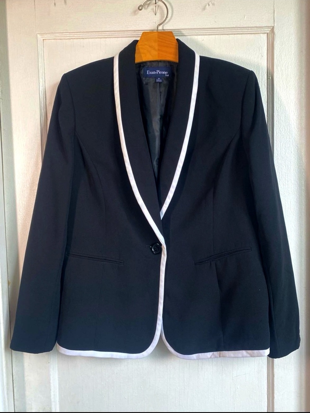 Evan-Picone Women’s Black Blazer 12 White Piping Shawl Collar Career Workwear